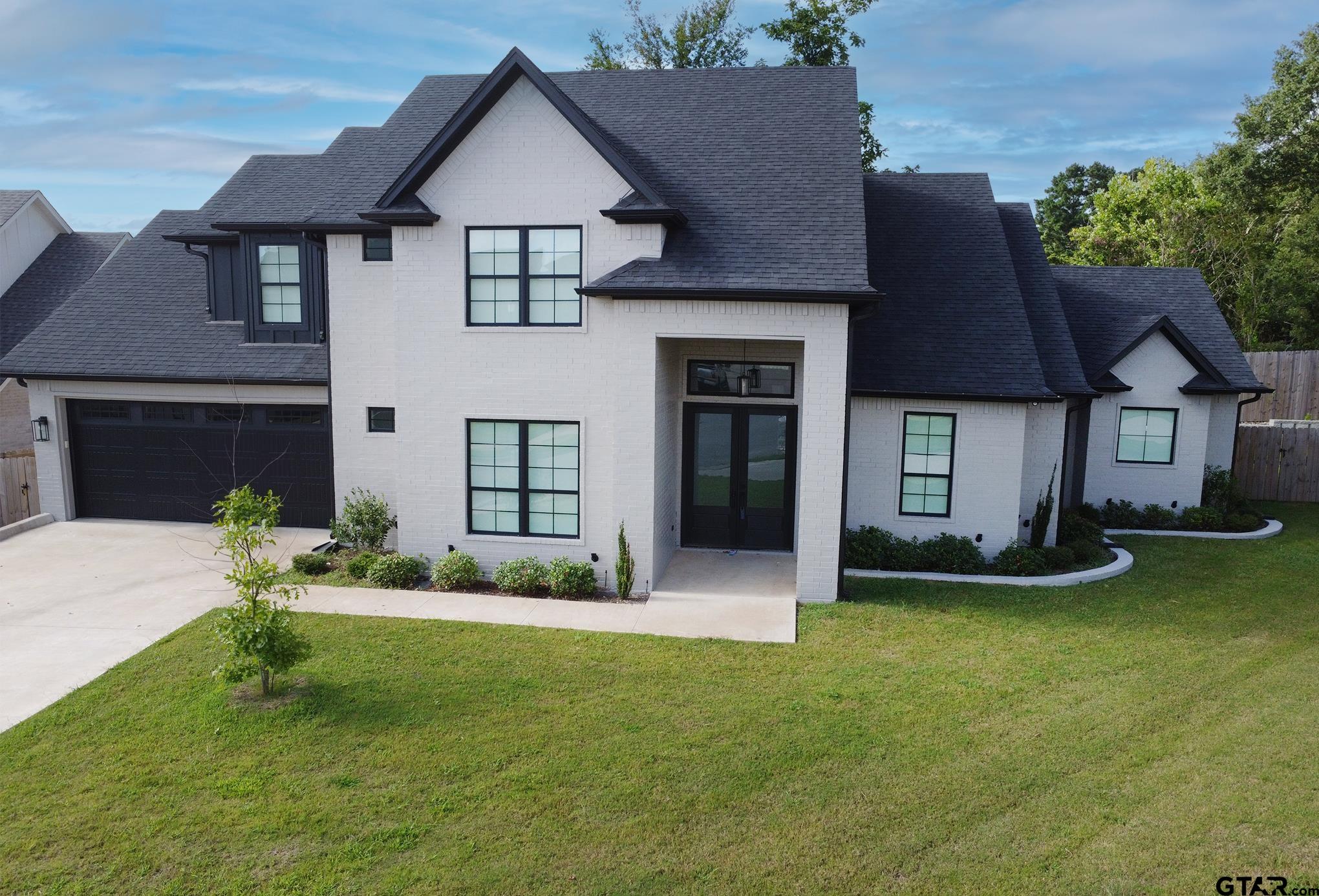 Tyler, Texas, 75703, United States, 5 Bedrooms Bedrooms, ,3 BathroomsBathrooms,Residential,For Sale,1900934
