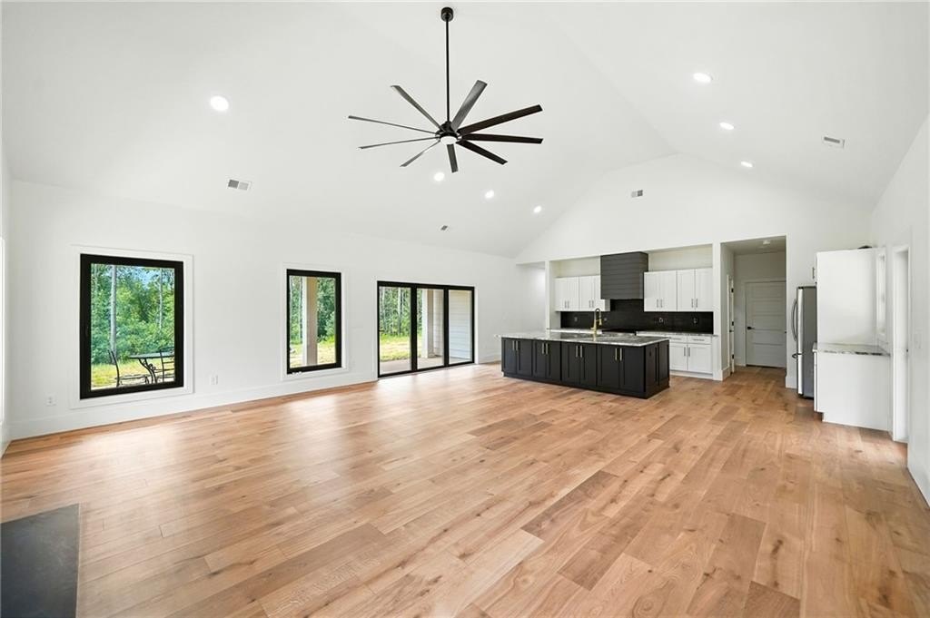 Talking Rock, Georgia, 30175, United States, 3 Bedrooms Bedrooms, ,3 BathroomsBathrooms,Residential,For Sale,1973806