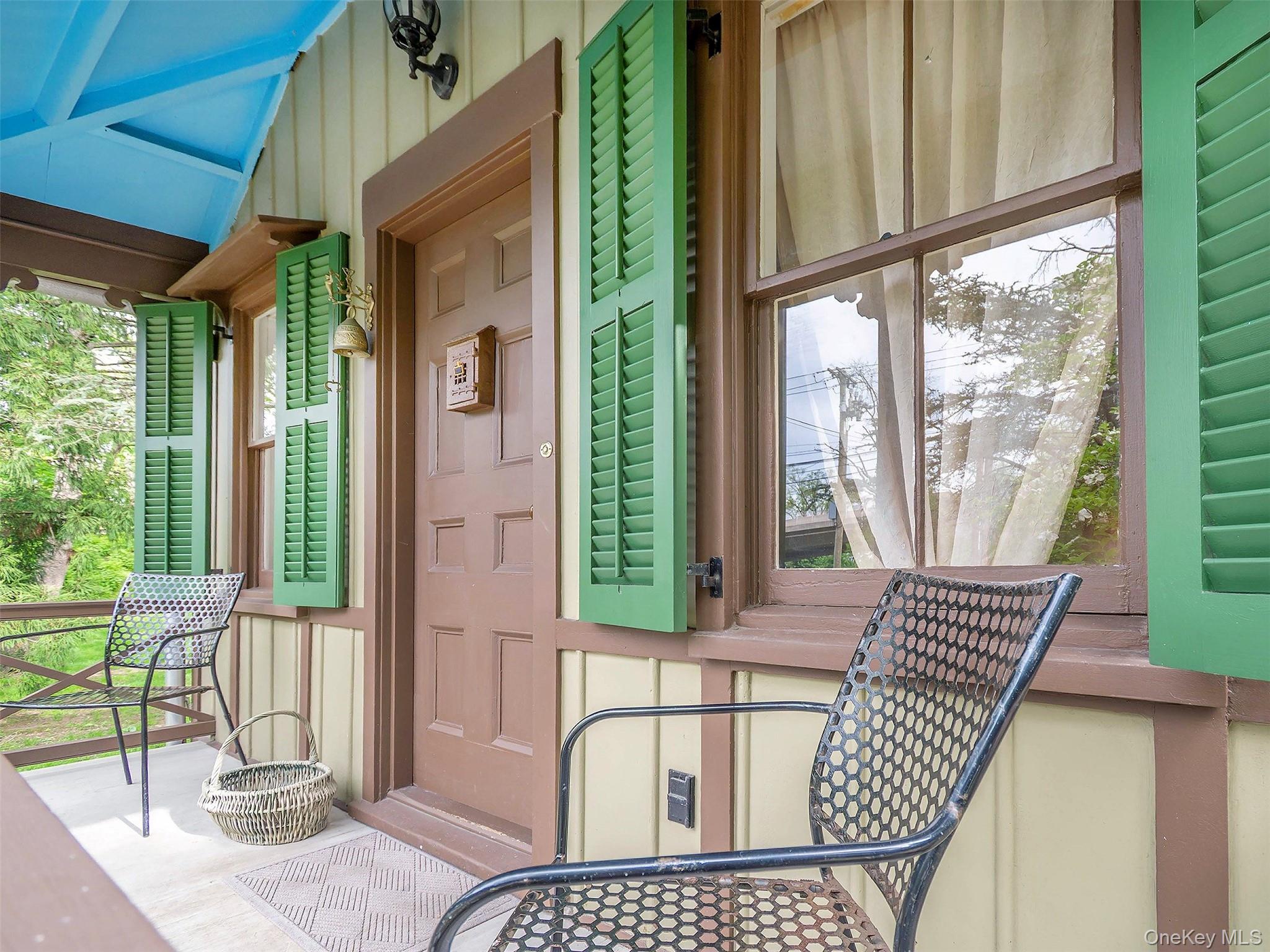  130 Mott Avenue, Roslyn, NY, 11576 - 物件實景