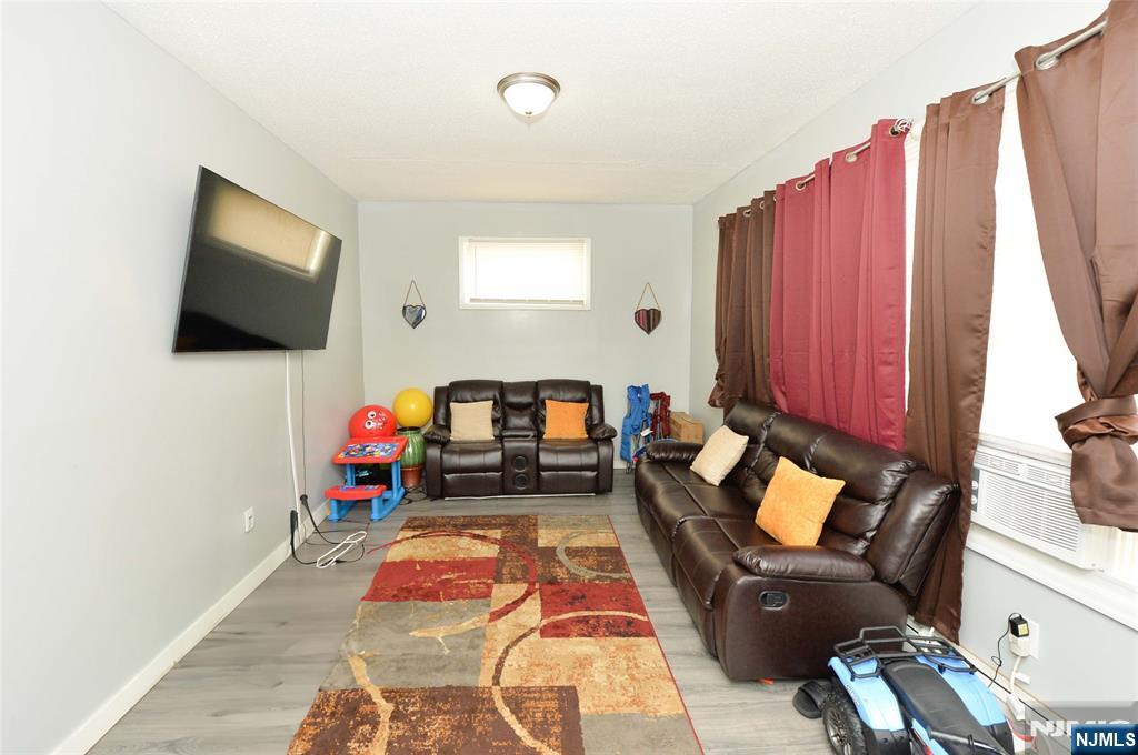 Irvington, New Jersey, 07111, United States, 5 Bedrooms Bedrooms, ,3 BathroomsBathrooms,Residential,For Sale,1885475