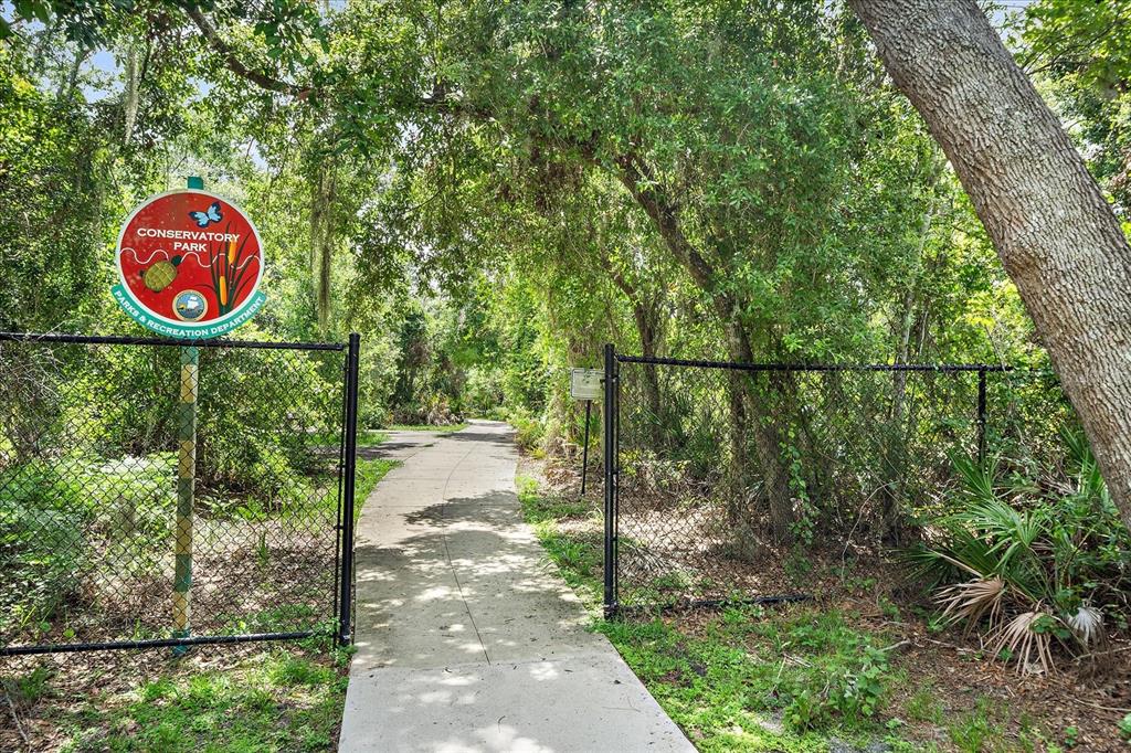 Sarasota, Florida, 34243, United States, 3 Bedrooms Bedrooms, ,3 BathroomsBathrooms,Residential,For Sale,1885250