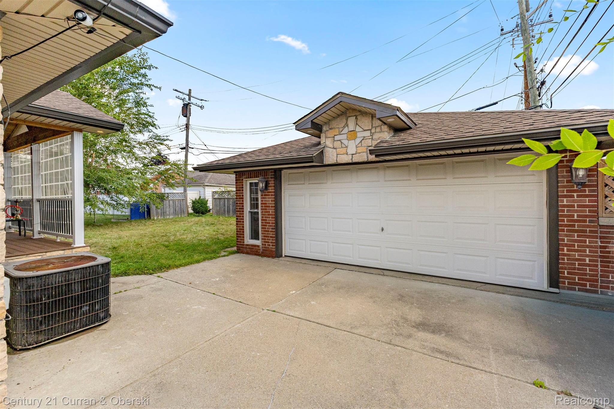 Dearborn Heights, Michigan, 48127, United States, 3 Bedrooms Bedrooms, ,3 BathroomsBathrooms,Residential,For Sale,1979966