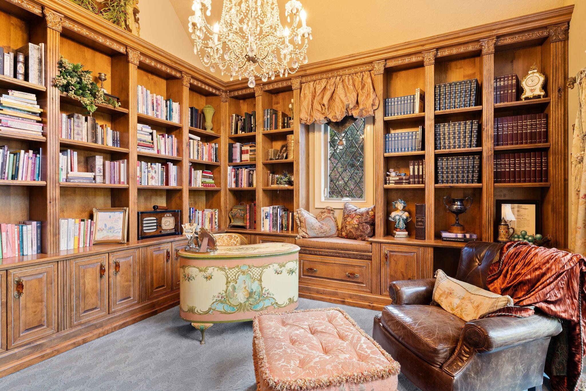 Salt Lake City, Utah, 84121, United States, 5 Bedrooms Bedrooms, ,6 BathroomsBathrooms,Residential,For Sale,1974562