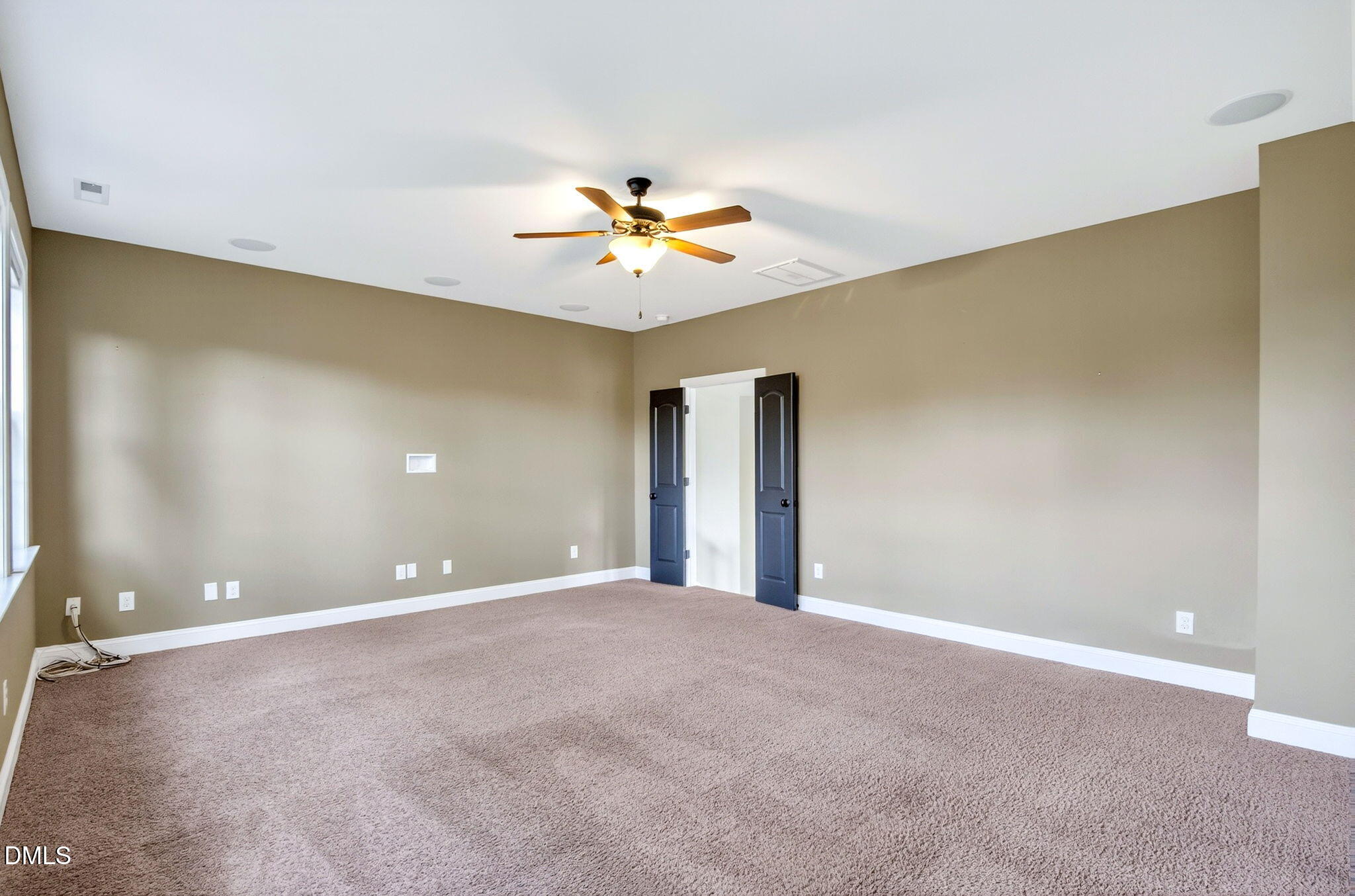 Wake Forest, North Carolina, 27587, United States, 4 Bedrooms Bedrooms, ,4 BathroomsBathrooms,Residential,For Sale,1991002