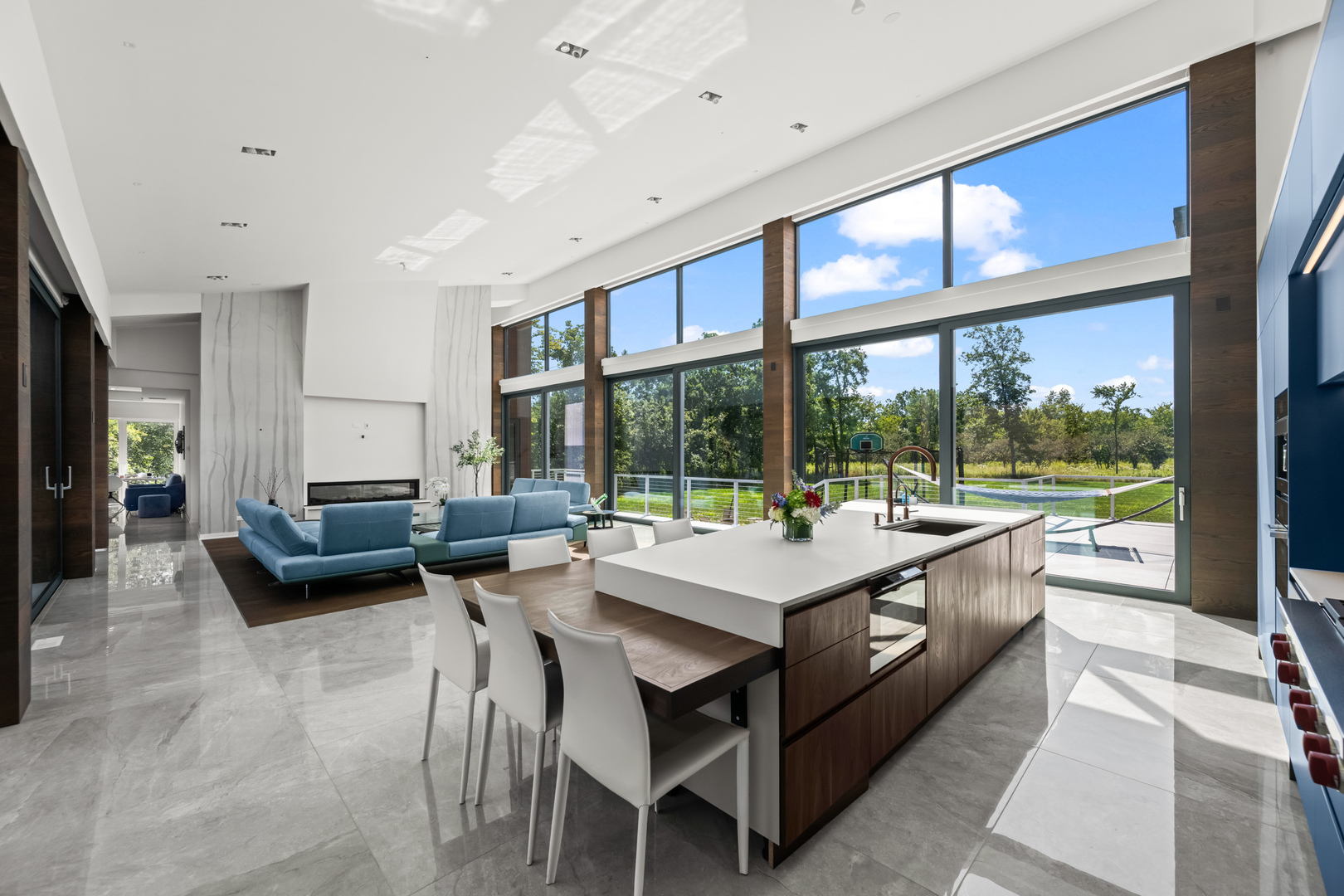 Glenview, Illinois, 60025, United States, 6 Bedrooms Bedrooms, ,8 BathroomsBathrooms,Residential,For Sale,1941643