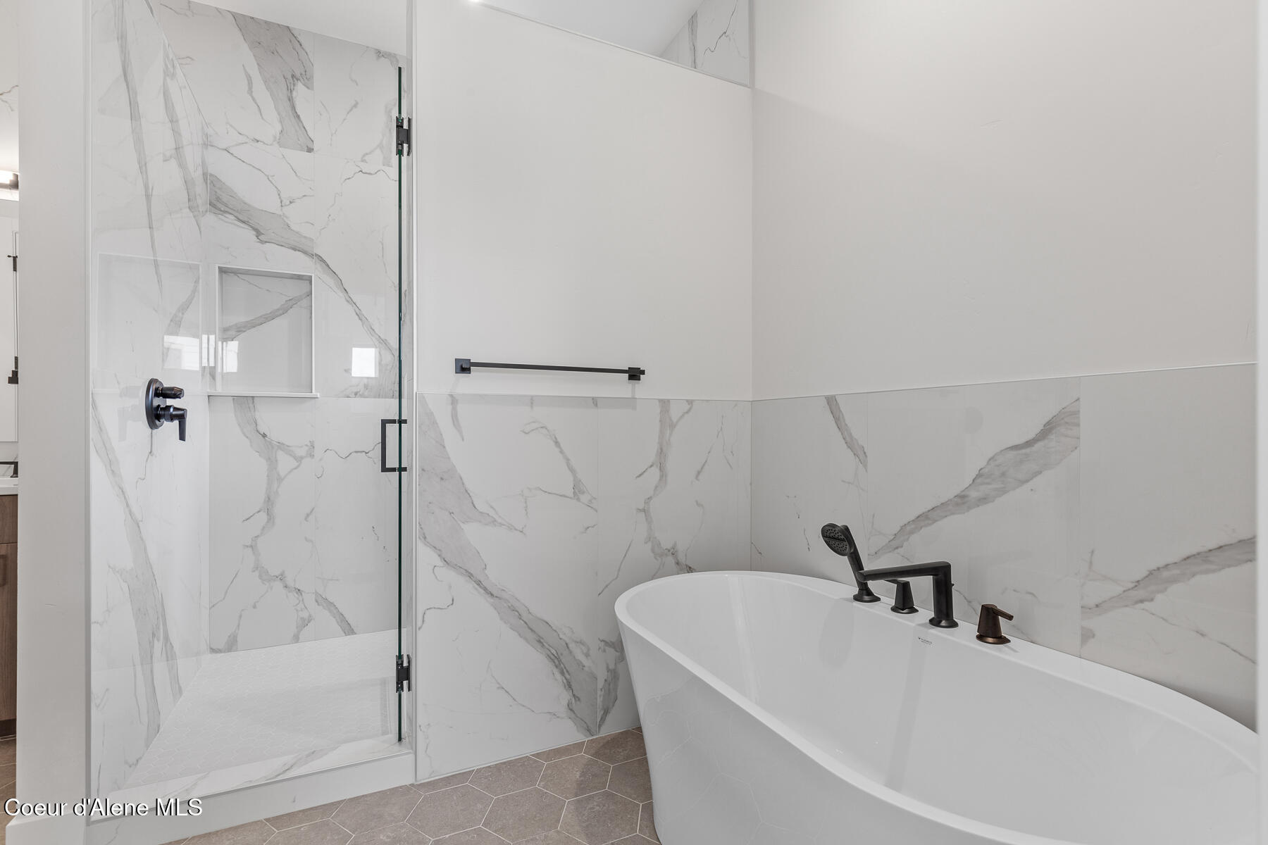 Coeur d'Alene, Idaho, 83815, United States, 2 Bedrooms Bedrooms, ,3 BathroomsBathrooms,Residential,For Sale,2006404