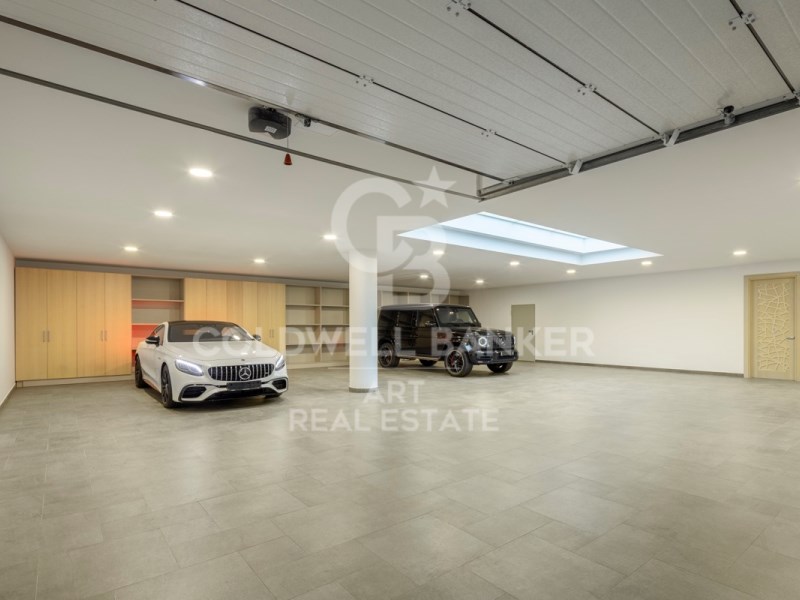 Marbella, Andalusia, ES, 6 Bedrooms Bedrooms, ,5 BathroomsBathrooms,Residential,For Sale,1804428