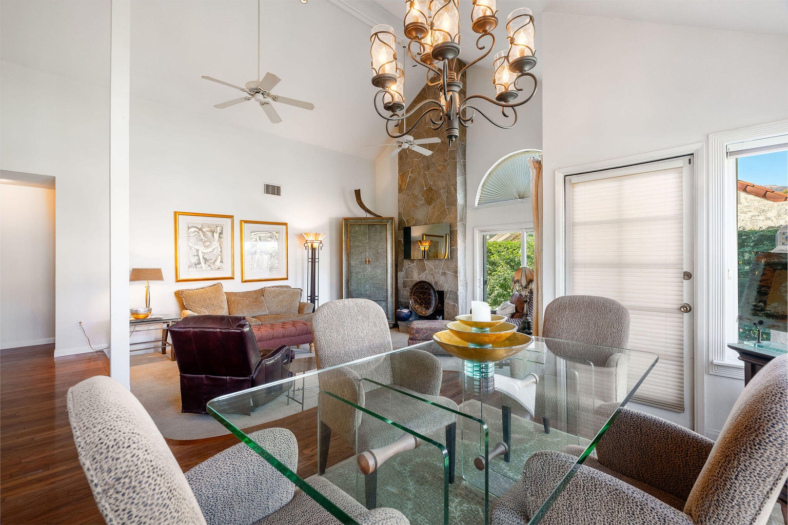 Palm Desert, California, 92260, United States, 2 Bedrooms Bedrooms, ,2 BathroomsBathrooms,Residential,For Sale,1981294