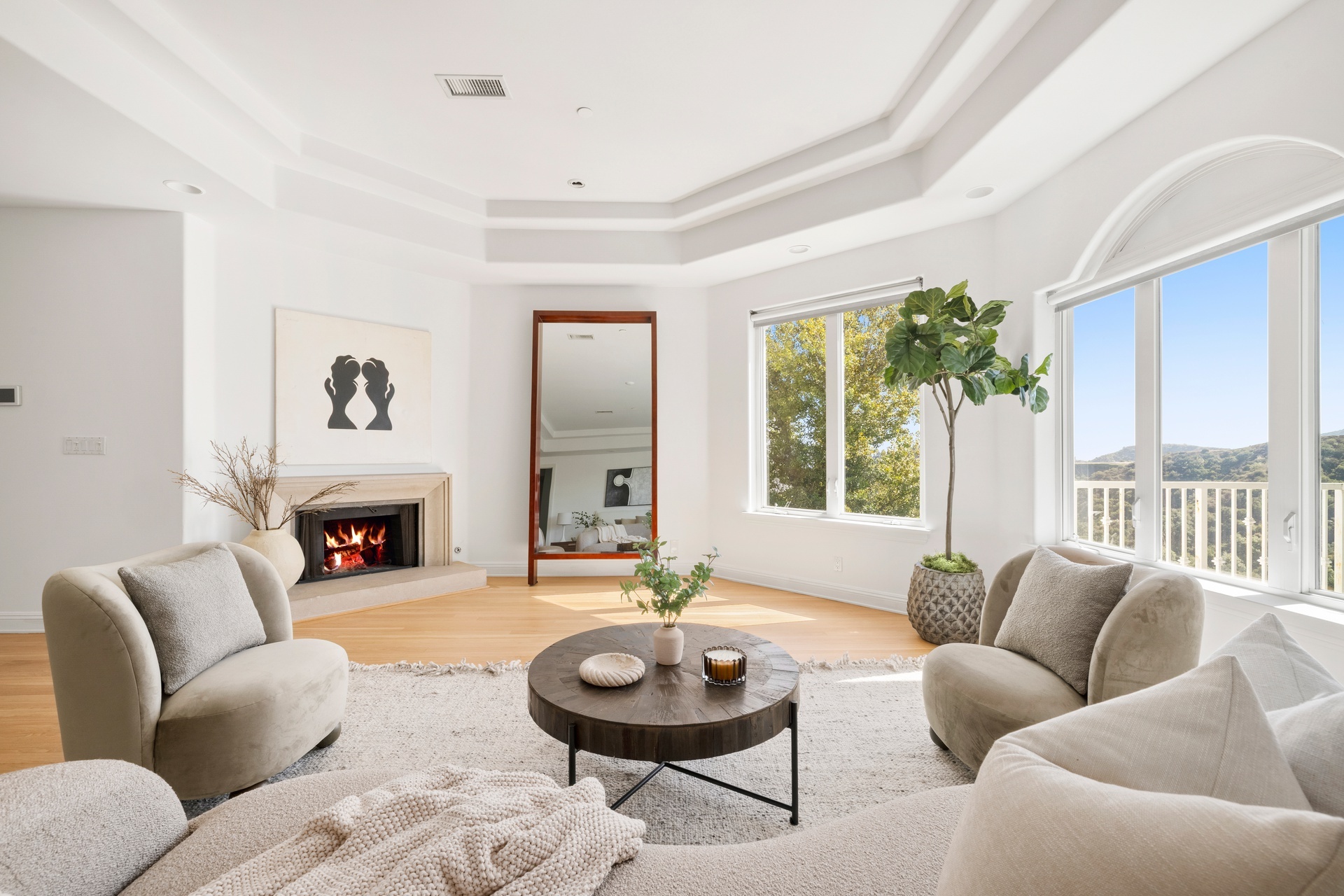  1939 Stradella Road - 物件實景