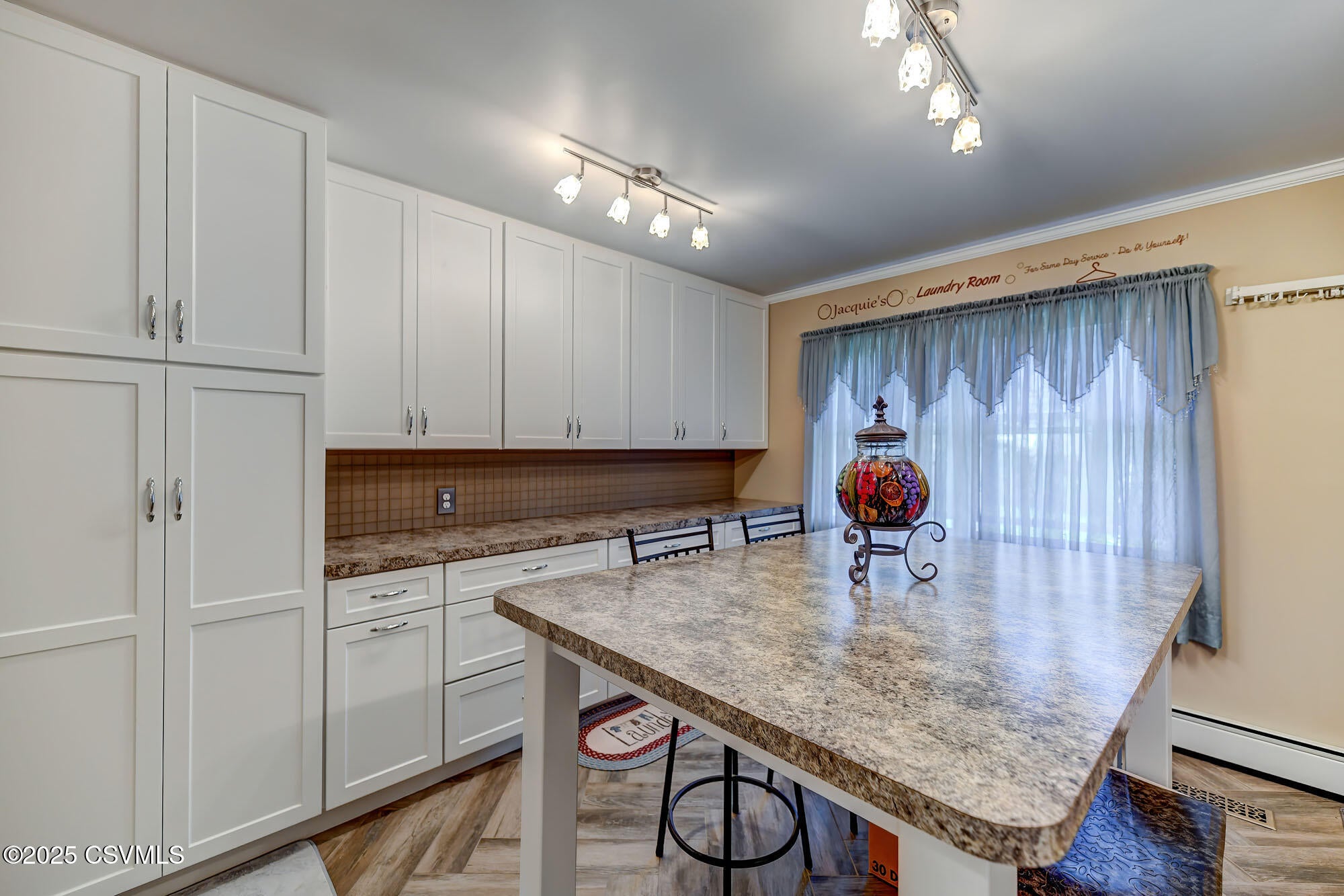 Berwick, Pennsylvania, 18603, United States, 4 Bedrooms Bedrooms, ,3 BathroomsBathrooms,Residential,For Sale,1979458