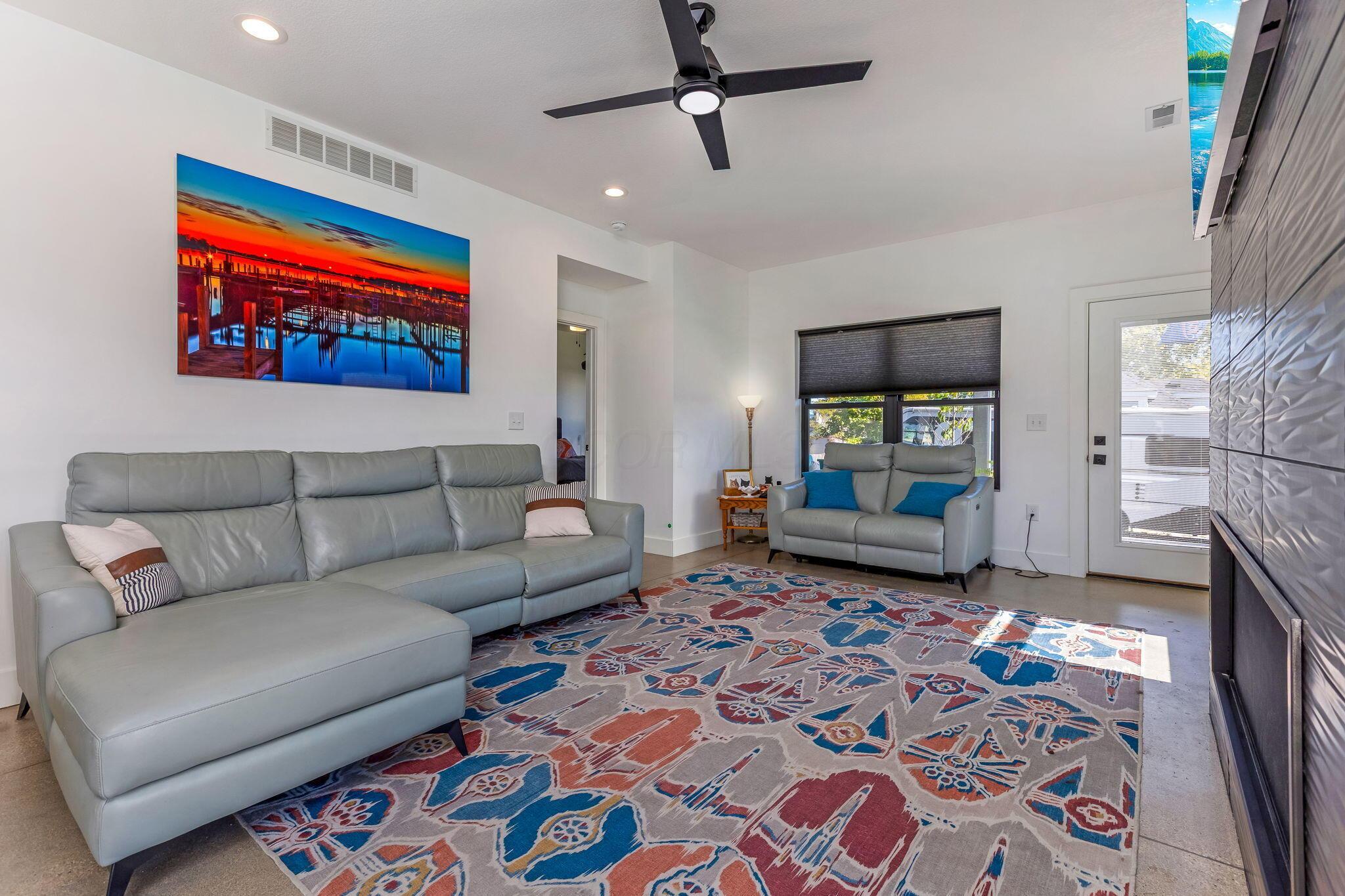 Buckeye Lake, Ohio, 43008, United States, 3 Bedrooms Bedrooms, ,3 BathroomsBathrooms,Residential,For Sale,1975089