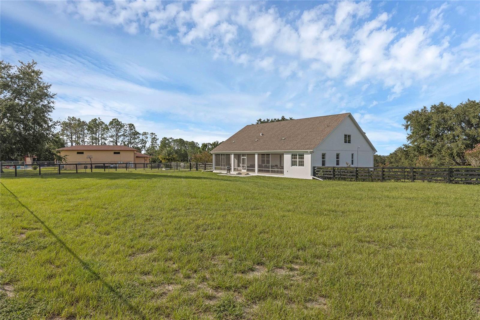 WEIRSDALE, Florida, 32195, United States, 5 Bedrooms Bedrooms, ,3 BathroomsBathrooms,Residential,For Sale,1979385