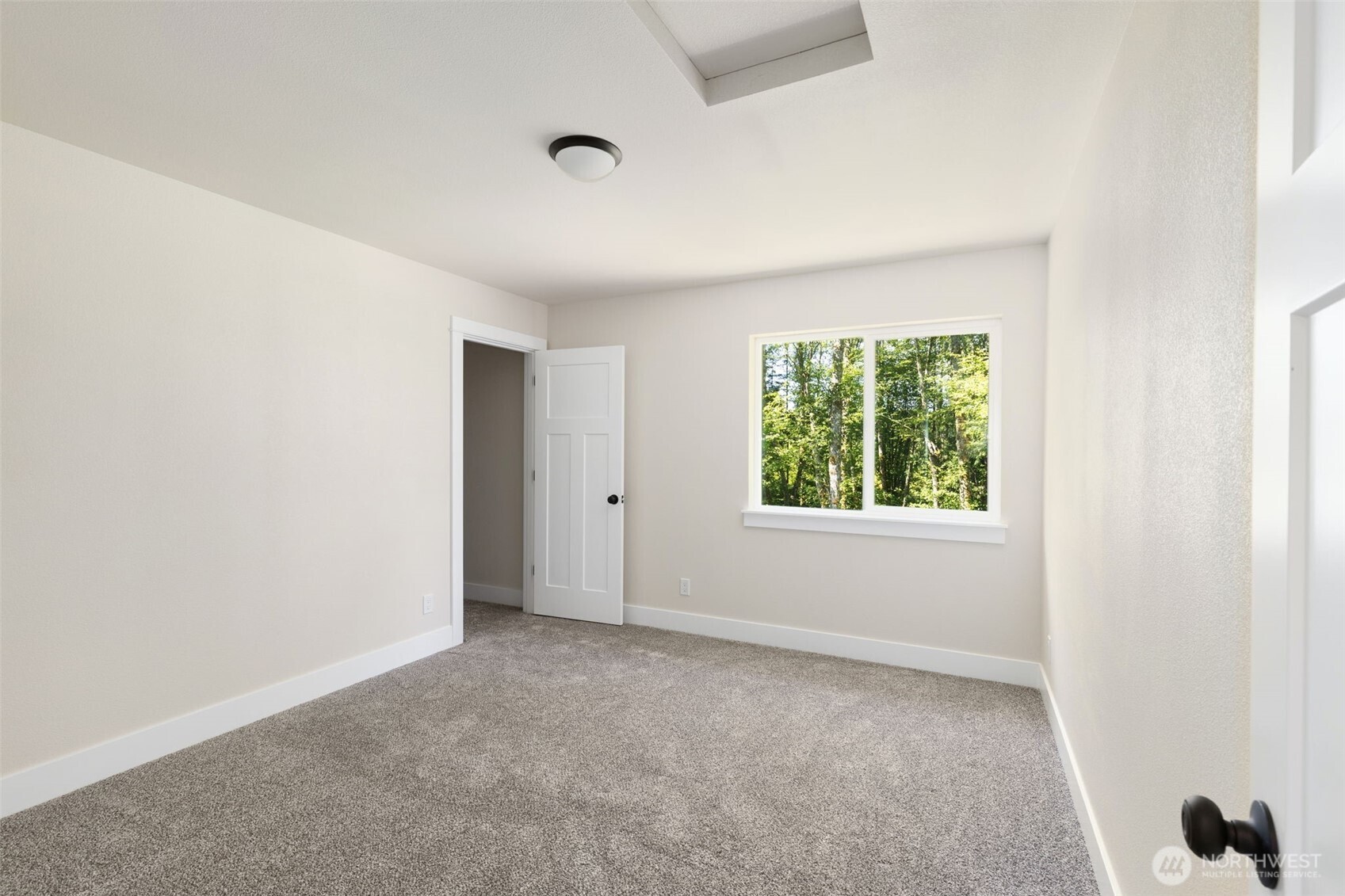 Hansville, Washington, 98340, United States, 3 Bedrooms Bedrooms, ,2 BathroomsBathrooms,Residential,For Sale,1839111