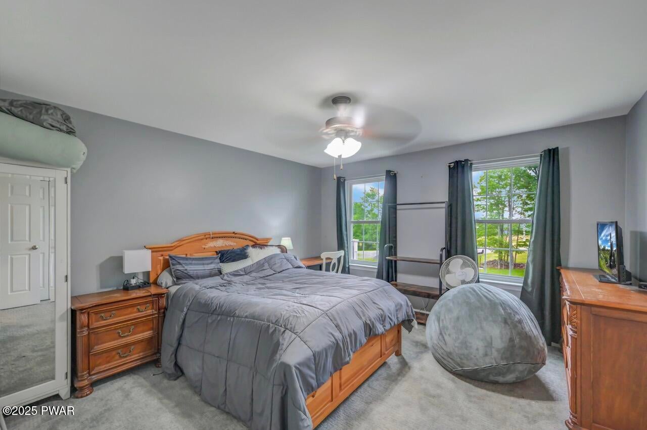 Honesdale, Pennsylvania, 18431, United States, 5 Bedrooms Bedrooms, ,4 BathroomsBathrooms,Residential,For Sale,1973688