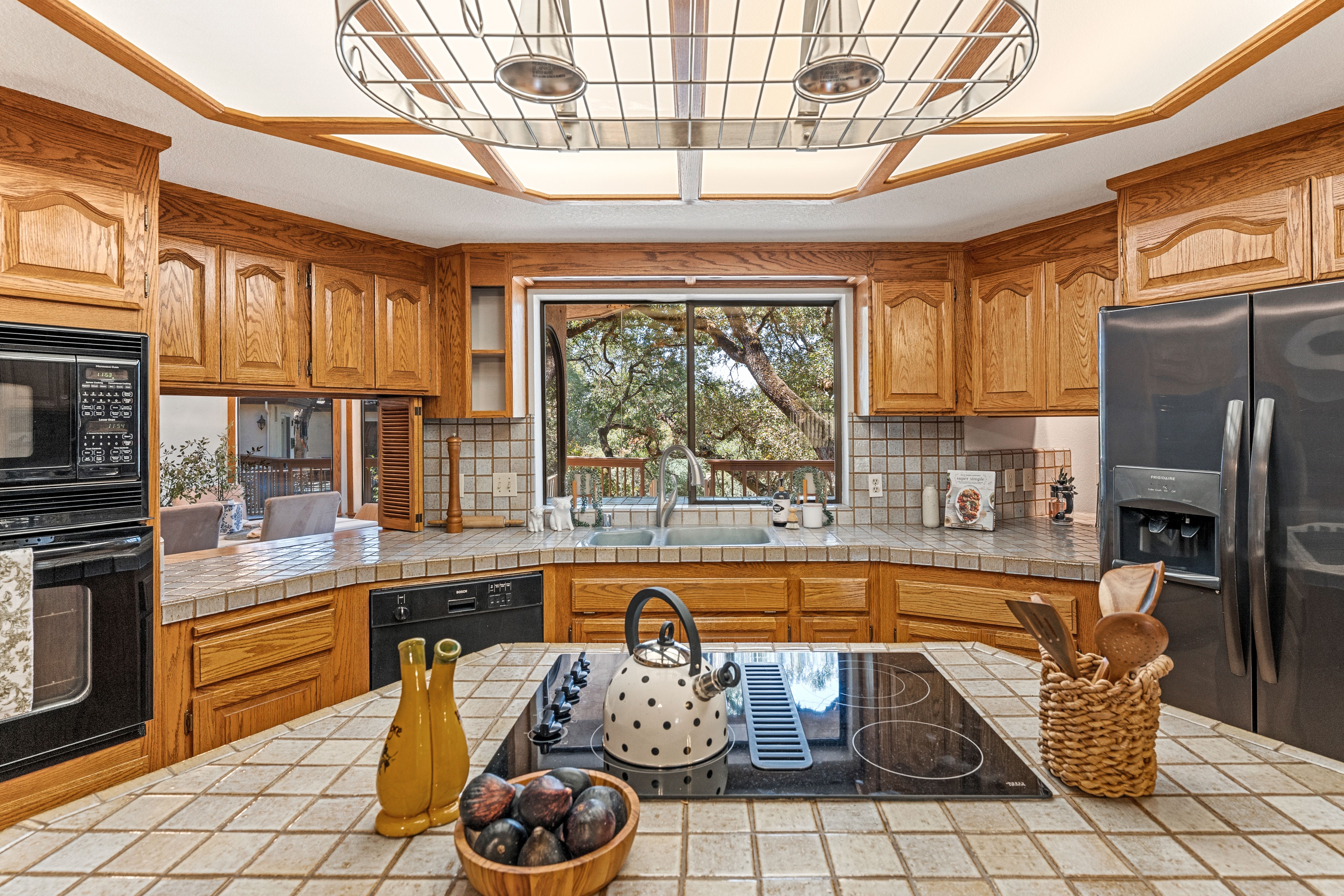  4233 Curragh Oaks Lane, Fair Oaks, CA 95628 - 物件實景