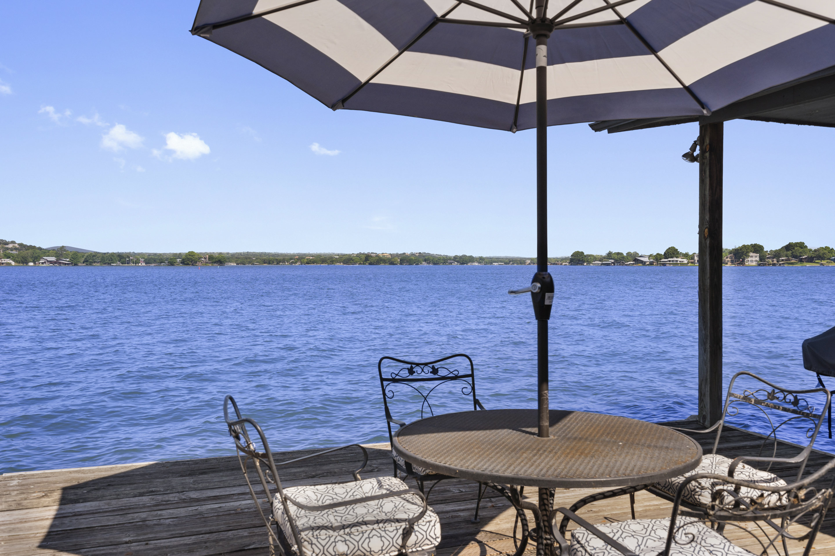  132 Web Isle // on Lake LBJ // Granite Shoals - 物件實景