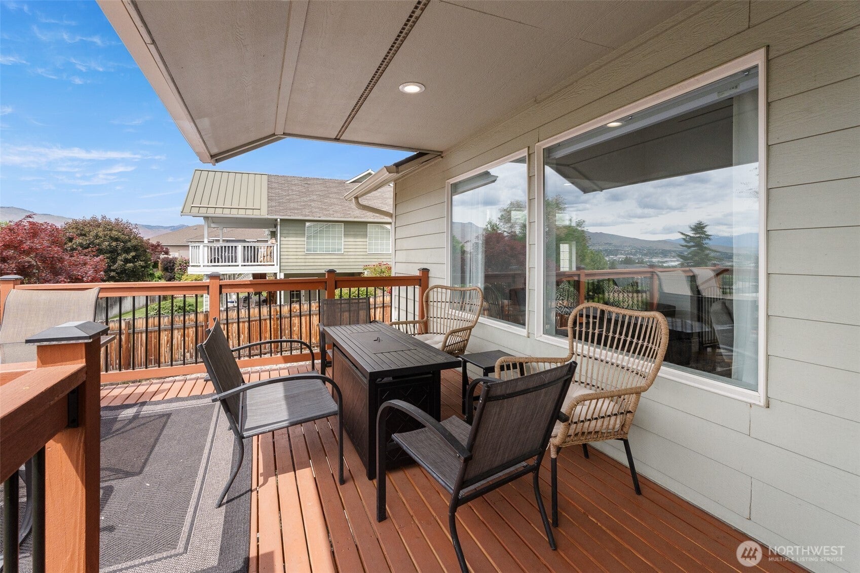 East Wenatchee, Washington, 98802, United States, 4 Bedrooms Bedrooms, ,3 BathroomsBathrooms,Residential,For Sale,1818784