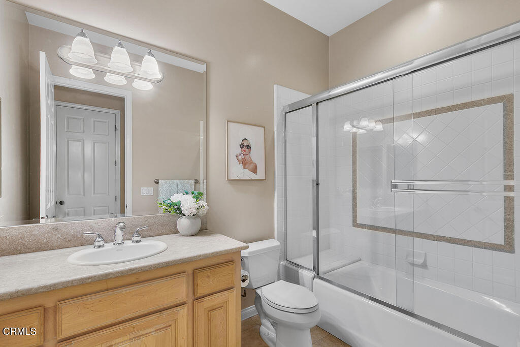 Camarillo, California, 93012, United States, 5 Bedrooms Bedrooms, ,4 BathroomsBathrooms,Residential,For Sale,1885935