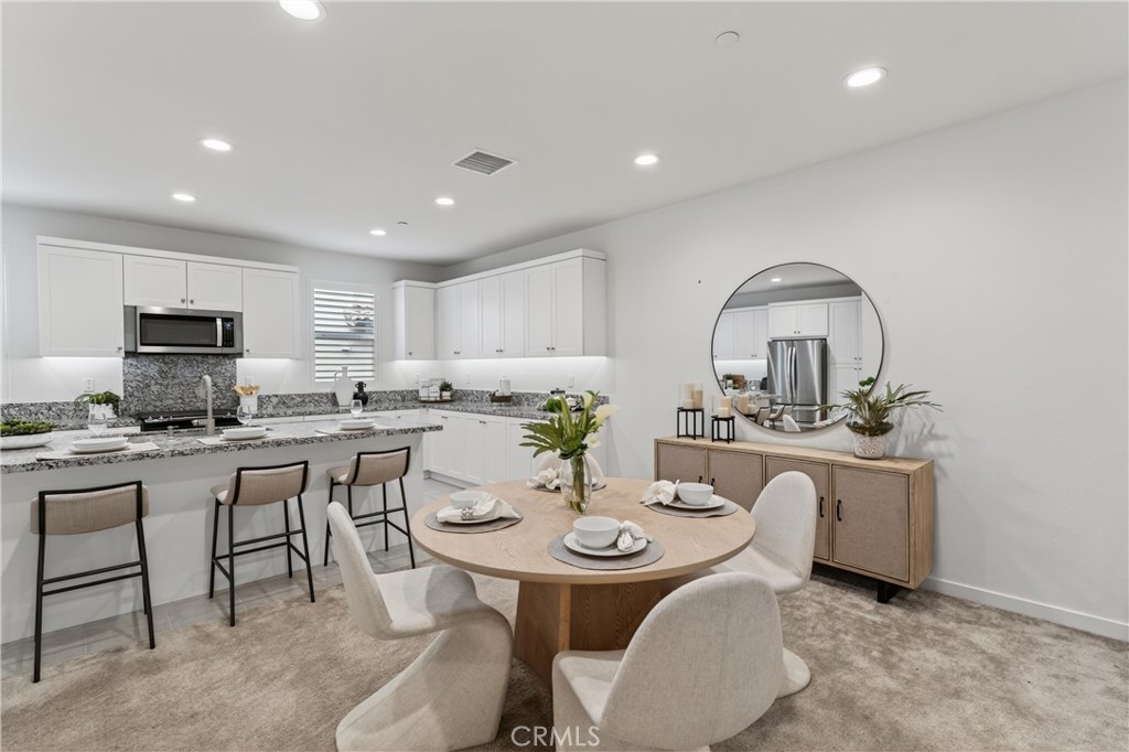 Mission Viejo, California, 92692, United States, 4 Bedrooms Bedrooms, ,4 BathroomsBathrooms,Residential,For Sale,1988036