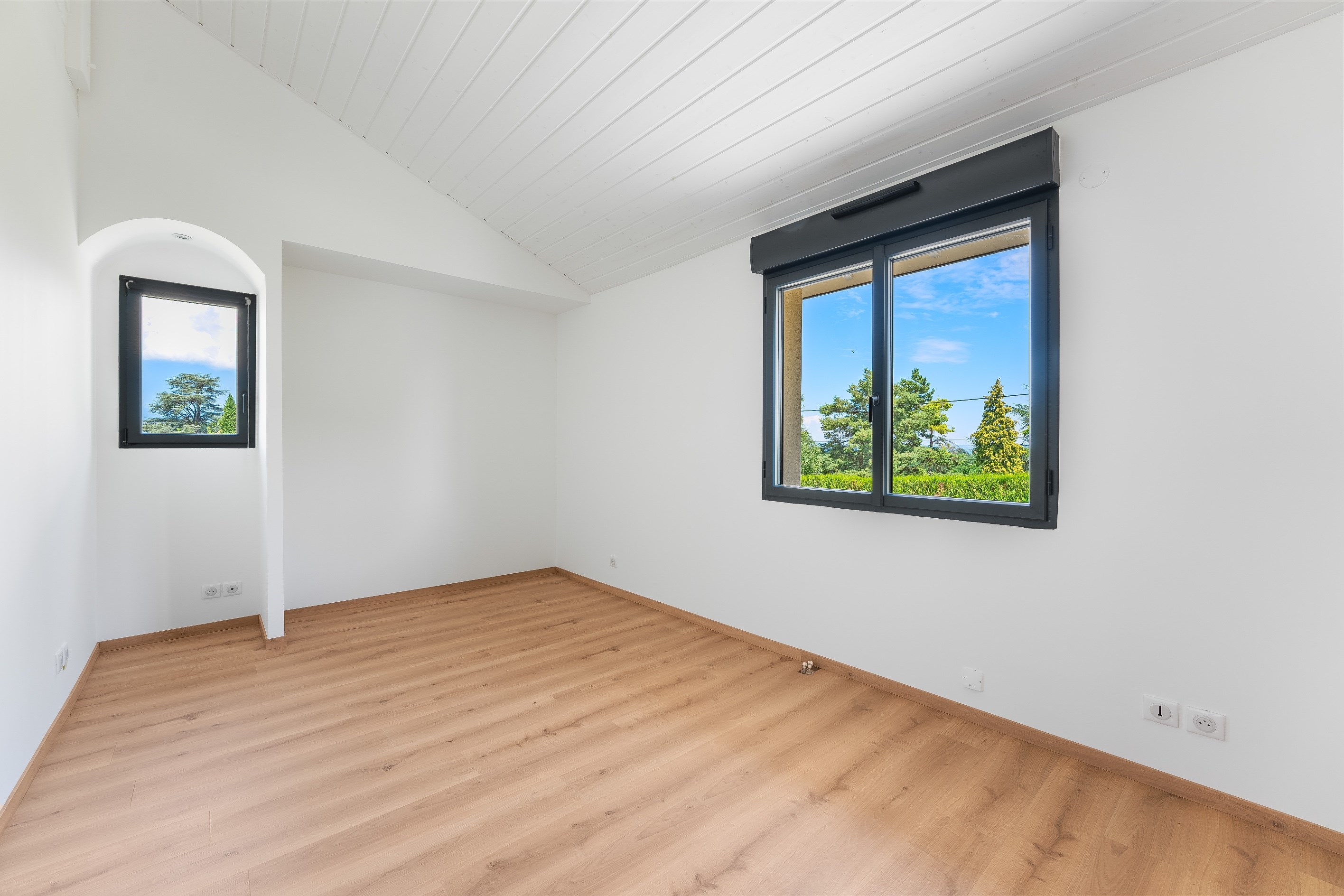  MESSERY - Villa with pool - Lake view - 物件實景