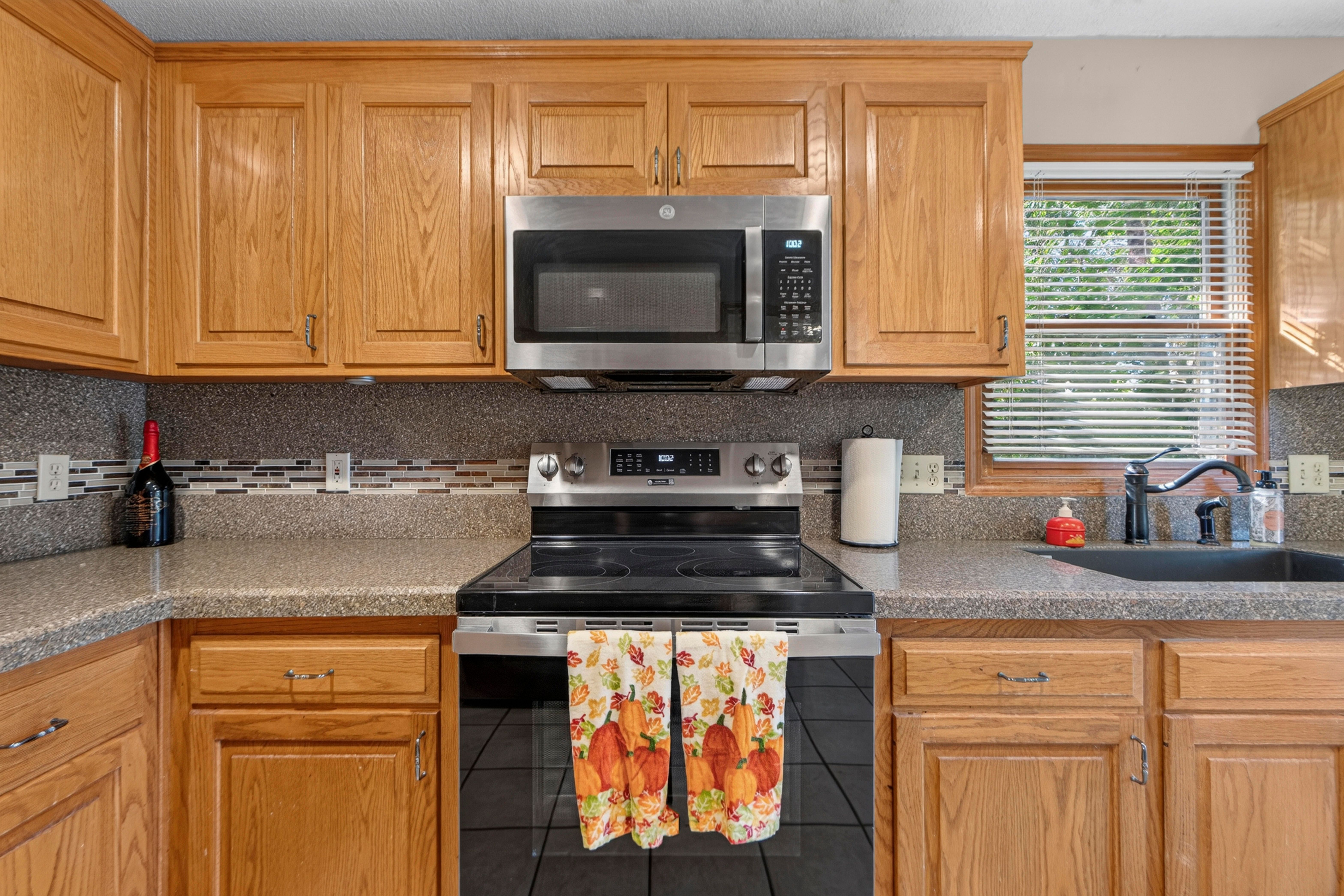  10228 Caenen Drive, Lenexa, KS 66215 - 物件實景