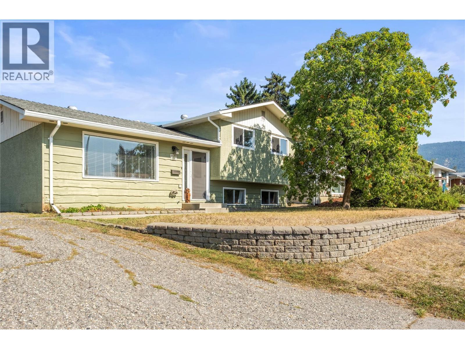 VERNON, British Columbia, V1T 1L1, CA, 3 Bedrooms Bedrooms, ,2 BathroomsBathrooms,Residential,For Sale,1948714