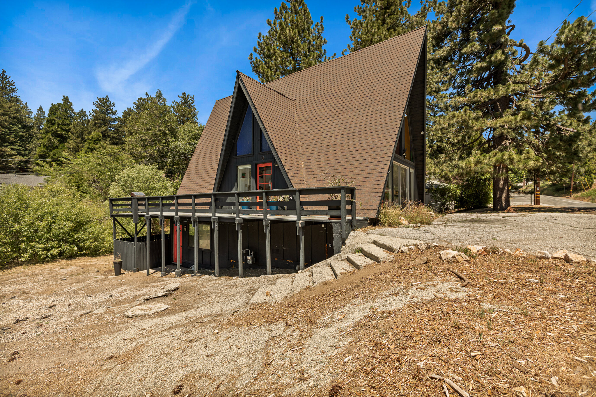  31255 Outer Highway 18 North, Running Springs, CA 92382 - 物件實景