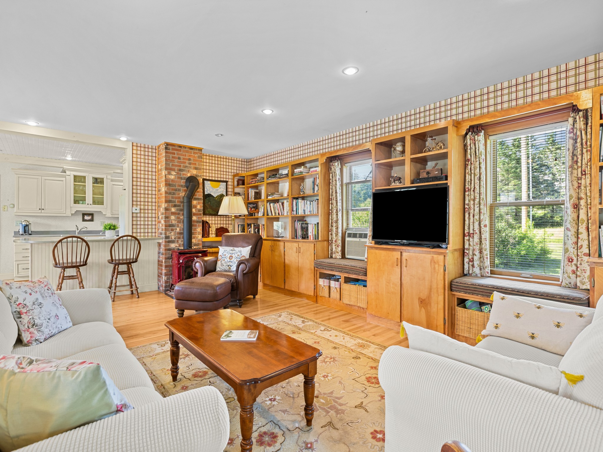 884 Darling Hill Road - 物件實景