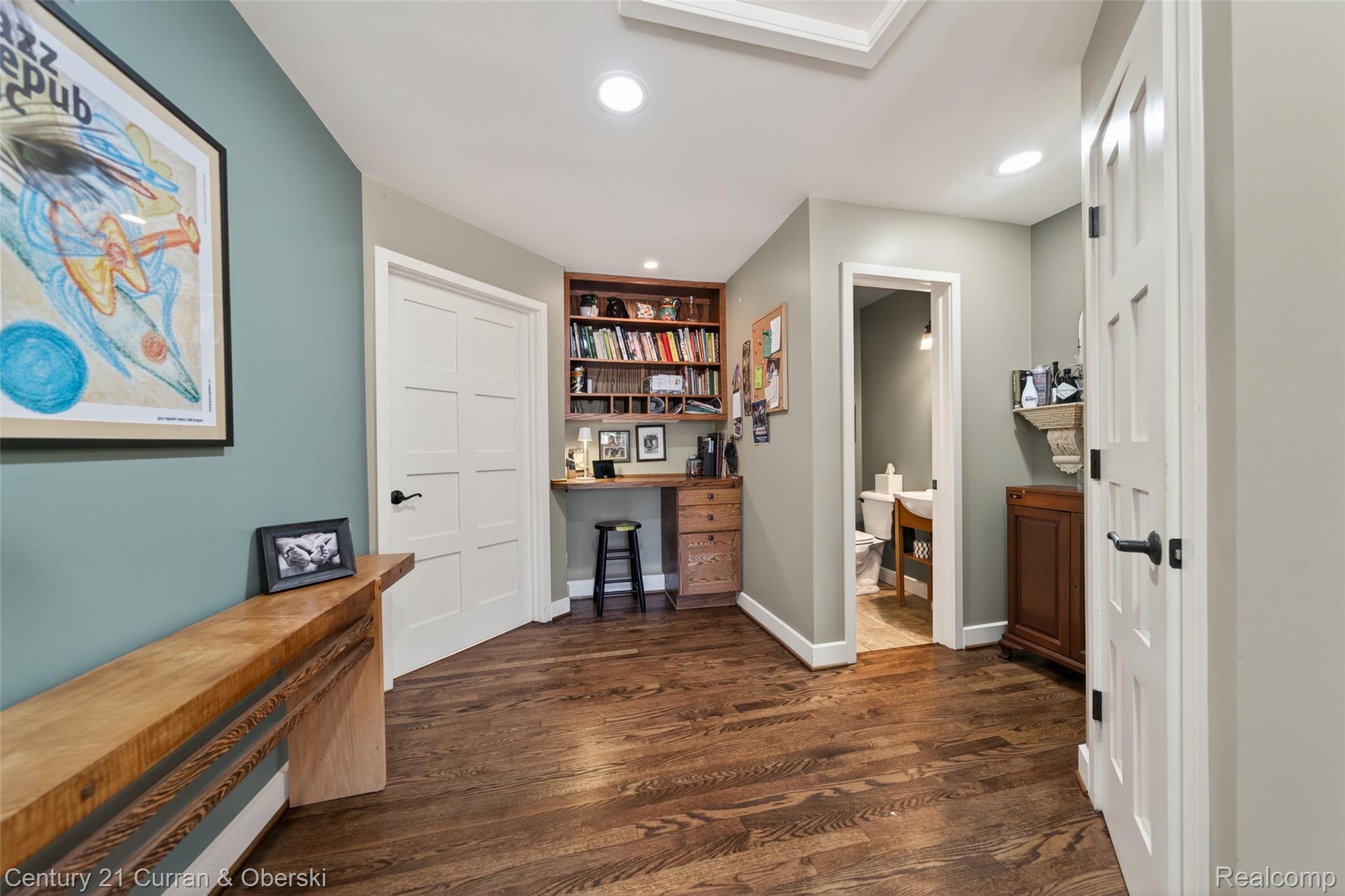 Bloomfield Hills, Michigan, 48301, United States, 4 Bedrooms Bedrooms, ,4 BathroomsBathrooms,Residential,For Sale,2035852