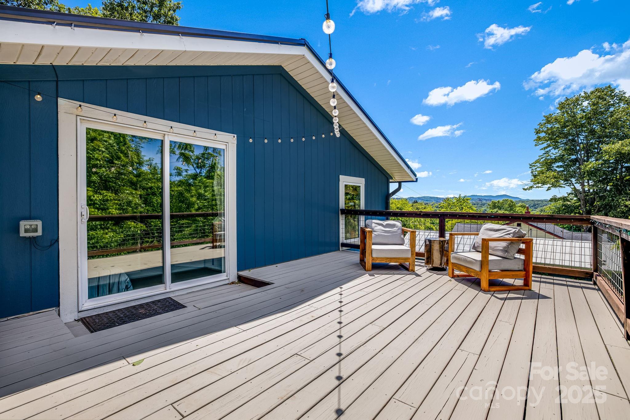 Asheville, North Carolina, 28804, United States, 4 Bedrooms Bedrooms, ,2 BathroomsBathrooms,Residential,For Sale,1944815
