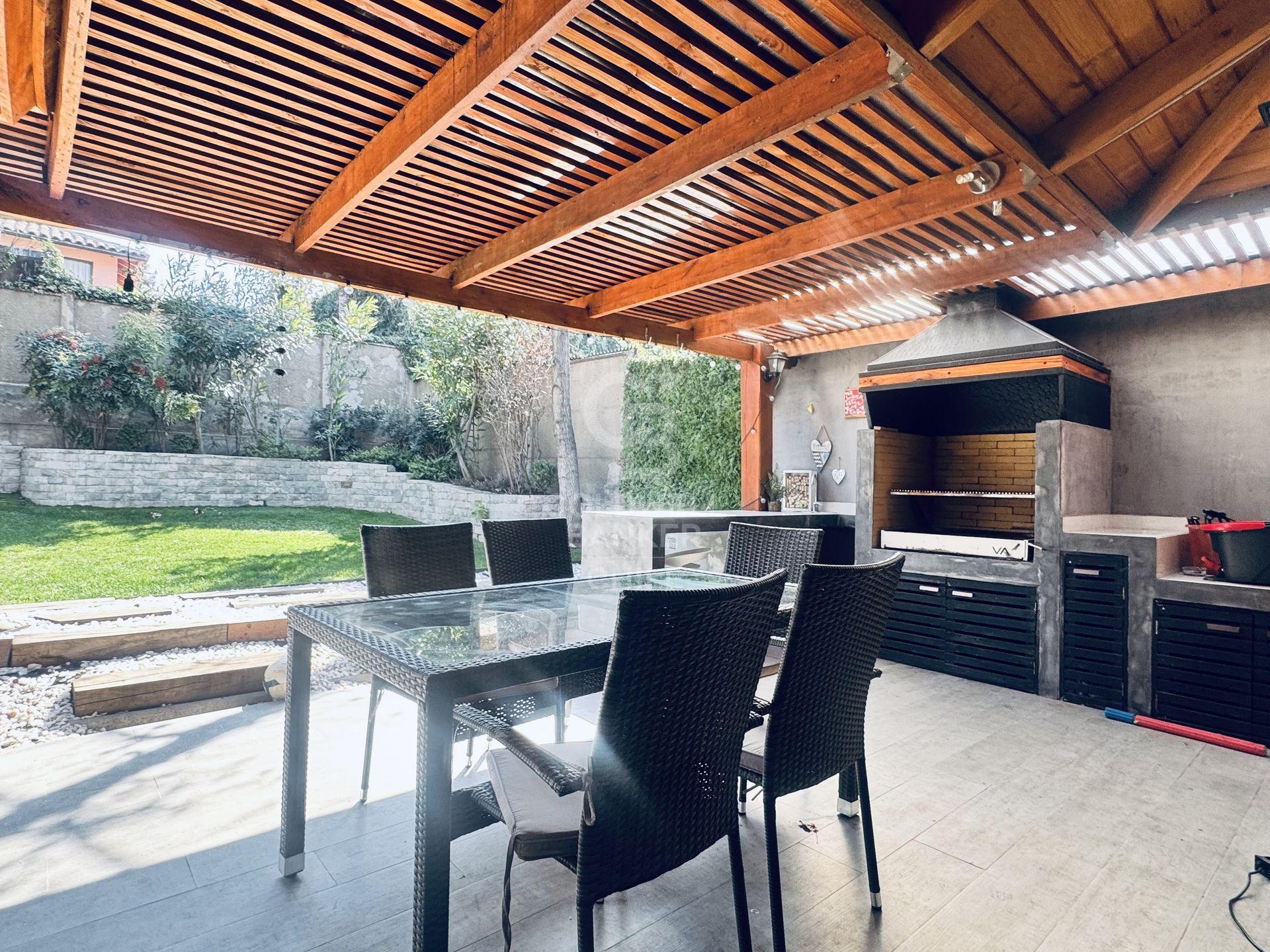 Lo Barnechea, Chile, 6 Bedrooms Bedrooms, ,4 BathroomsBathrooms,Residential,For Sale,1948089