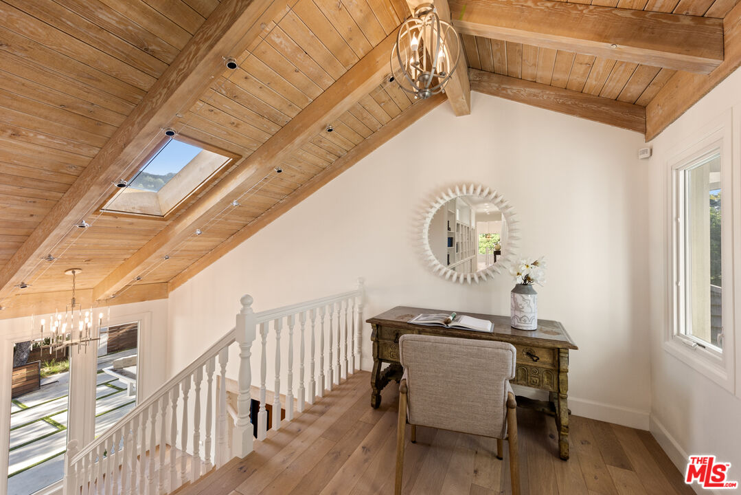 Los Angeles, California, 90049, United States, 5 Bedrooms Bedrooms, ,4 BathroomsBathrooms,Residential,For Sale,1889913
