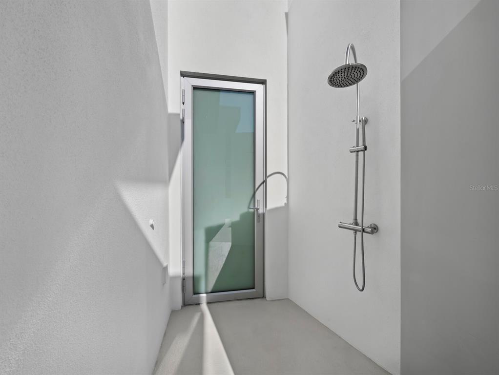 Sarasota, Florida, 34236, United States, 3 Bedrooms Bedrooms, ,5 BathroomsBathrooms,Residential,For Sale,2003430