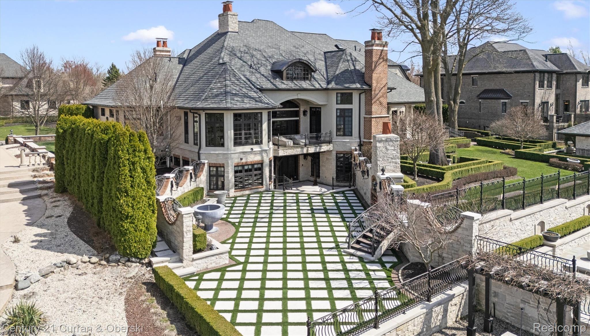 Northville, Michigan, 48168, United States, 4 Bedrooms Bedrooms, ,7 BathroomsBathrooms,Residential,For Sale,2038864