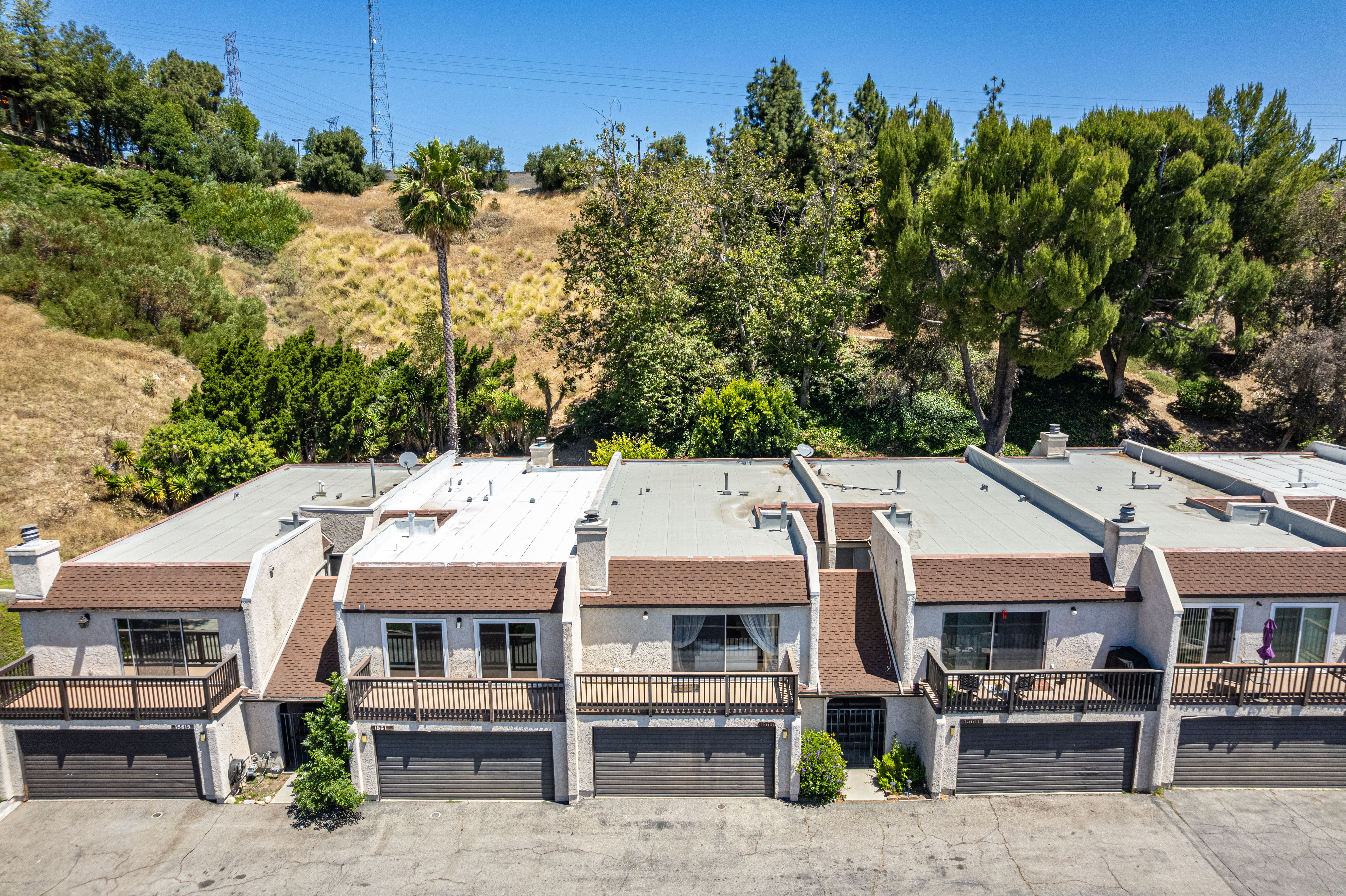 Crestview Ln, Granada Hills, CA 91344
