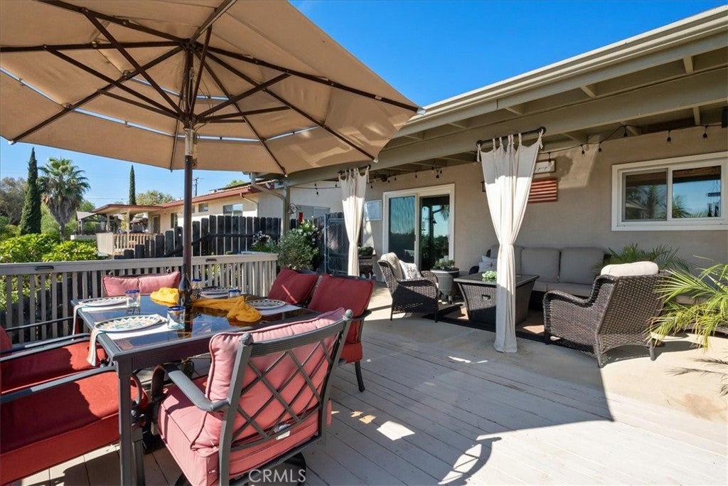 Fallbrook, California, 92028, United States, 3 Bedrooms Bedrooms, ,2 BathroomsBathrooms,Residential,For Sale,1988151