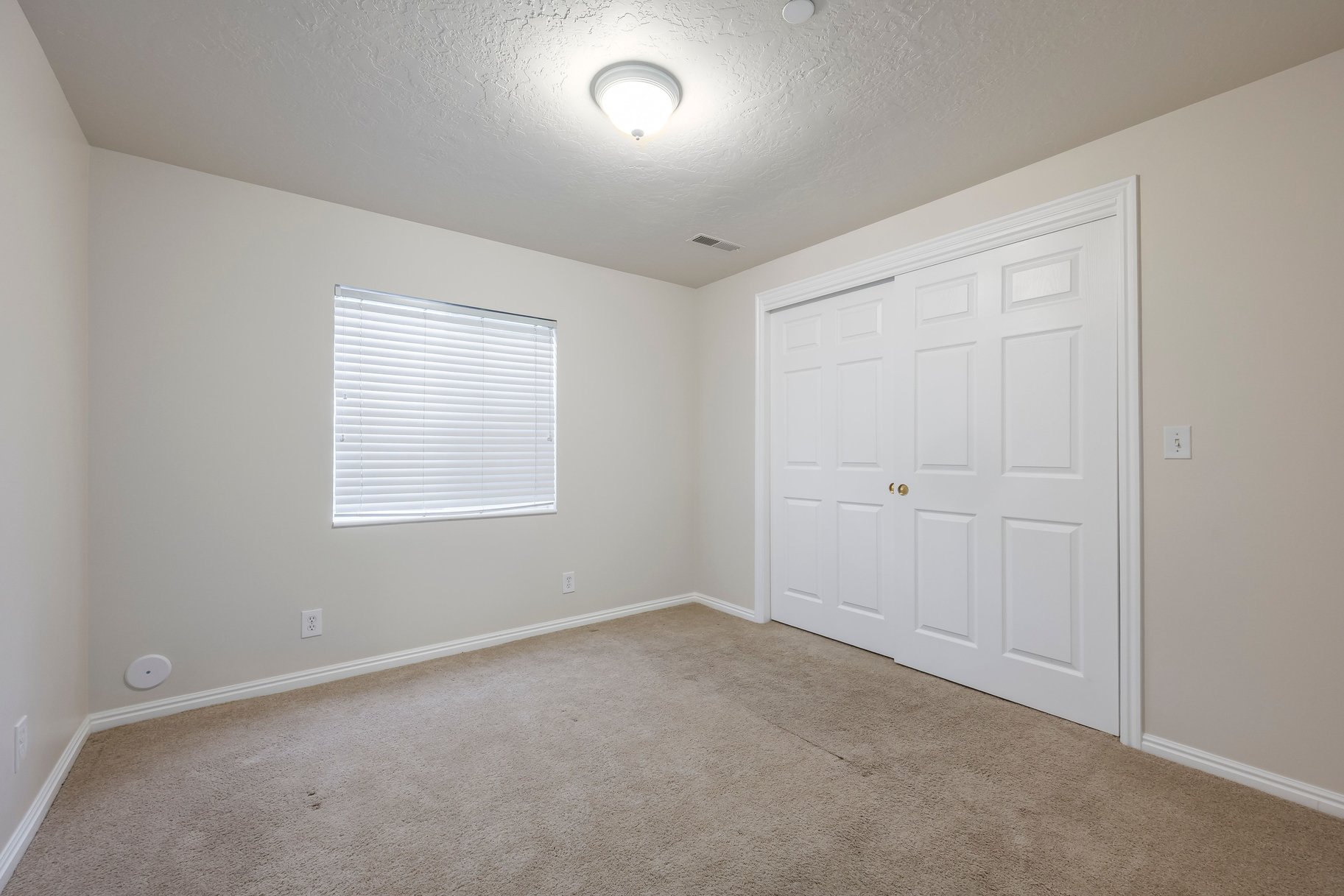  Quiet Cul De Sac & Life Above the City - 物件實景