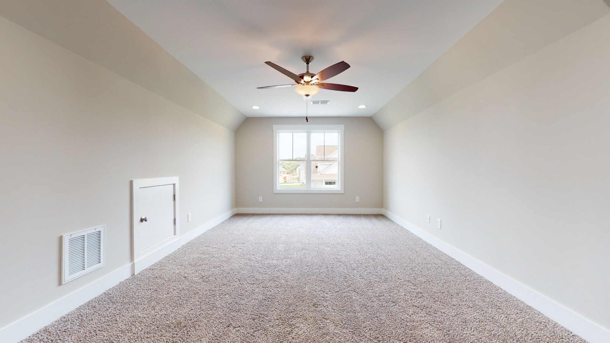 Winchester, Tennessee, 37398, United States, 4 Bedrooms Bedrooms, ,3 BathroomsBathrooms,Residential,For Sale,1980972