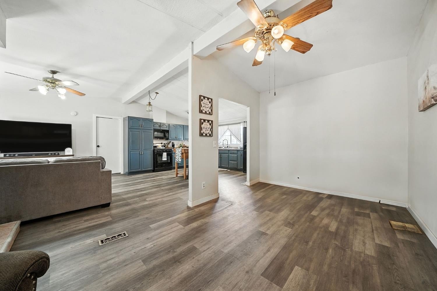 Valley Springs, California, 95252, United States, 3 Bedrooms Bedrooms, ,2 BathroomsBathrooms,Residential,For Sale,1979453