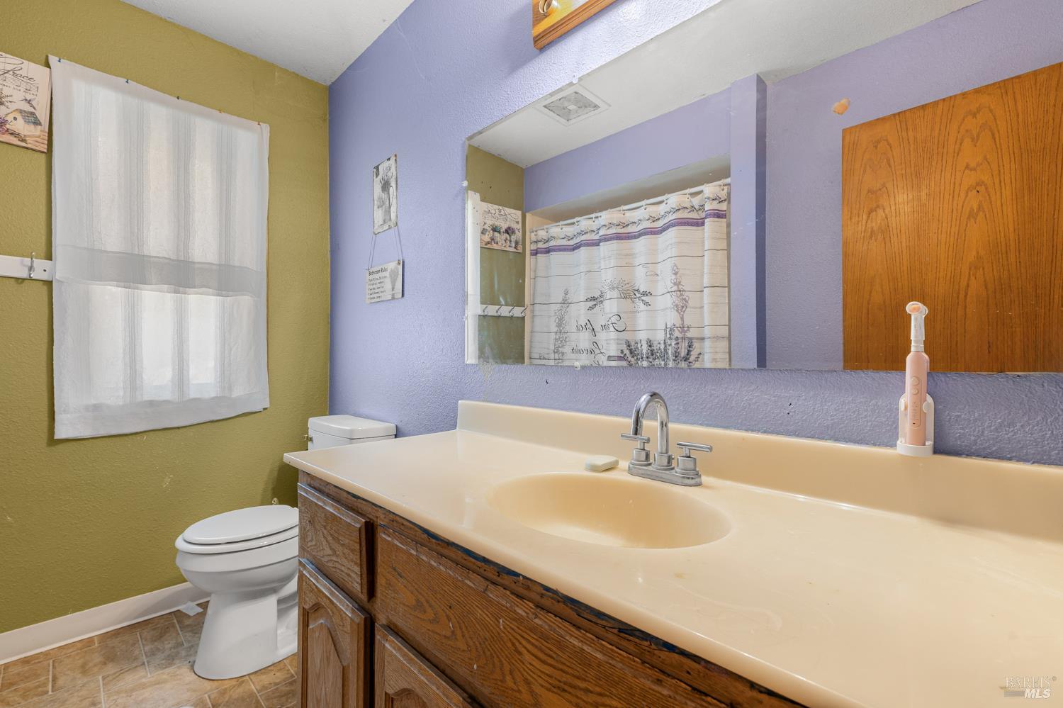Vacaville, California, 95688, United States, 3 Bedrooms Bedrooms, ,2 BathroomsBathrooms,Residential,For Sale,1847401