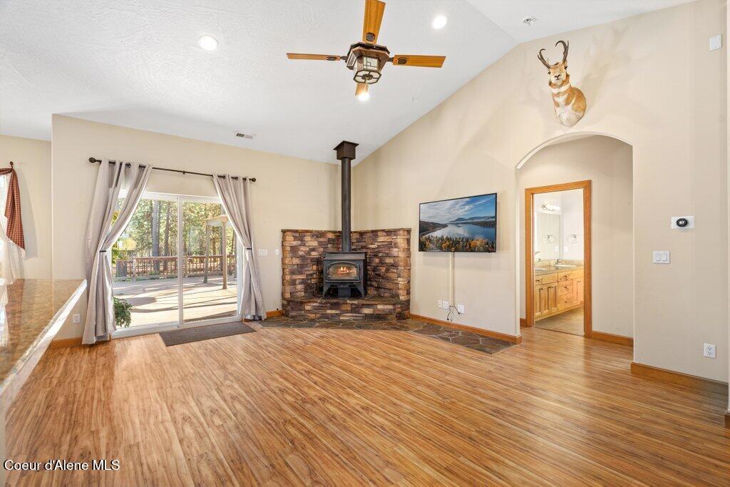 Athol, Idaho, 83801, United States, 4 Bedrooms Bedrooms, ,4 BathroomsBathrooms,Residential,For Sale,1975924