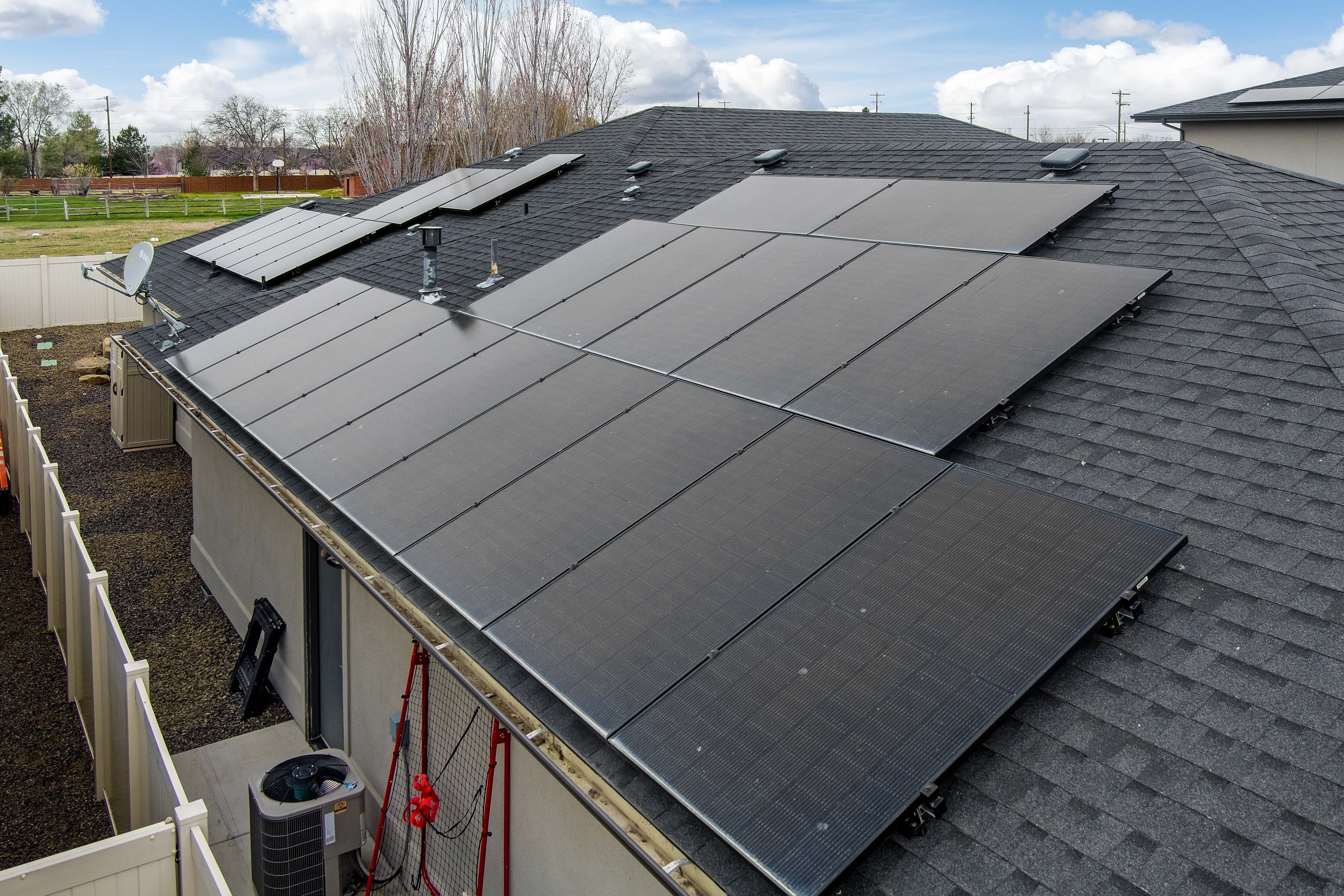  Beautiful Single Level - Former Builder Model Home - 物件實景