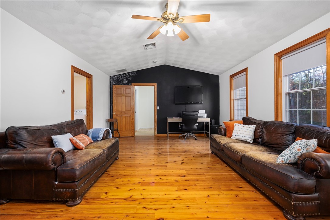 Richmond, Rhode Island, 02898, United States, 3 Bedrooms Bedrooms, ,3 BathroomsBathrooms,Residential,For Sale,1996089