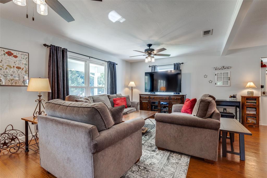 1204 Wild Road, Van Alstyne, Texas, 75495, United States, 4 Bedrooms Bedrooms, ,3 BathroomsBathrooms,Residential,For Sale,1204 Wild Road,1611766