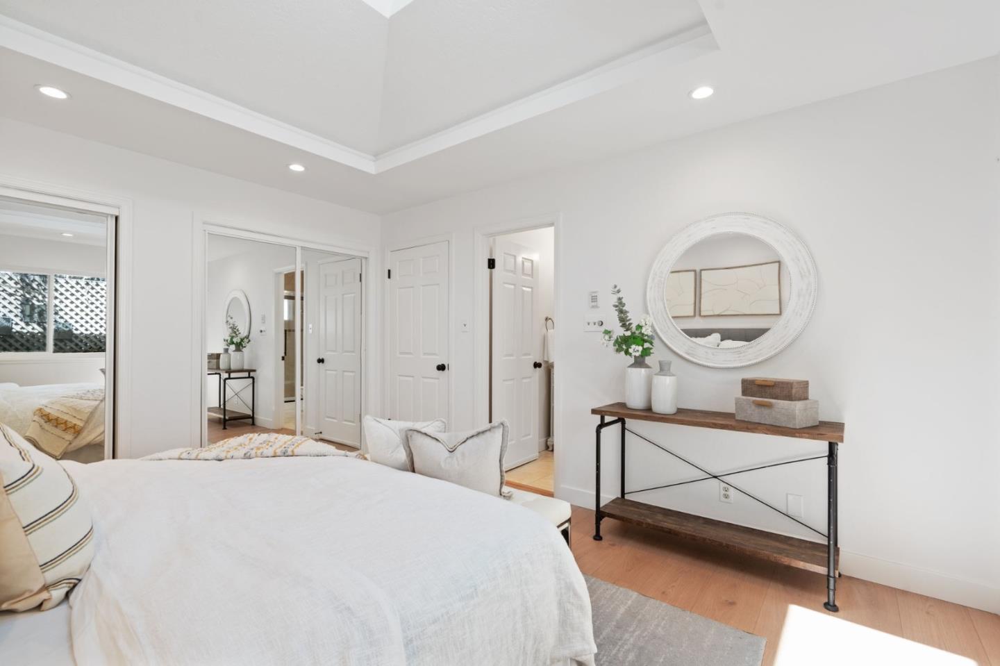 Los Altos, California, 94024, United States, 3 Bedrooms Bedrooms, ,2 BathroomsBathrooms,Residential,For Sale,1925689