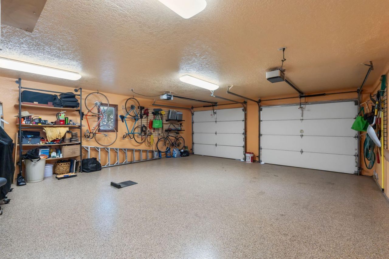 Albuquerque, New Mexico, 87111, United States, 4 Bedrooms Bedrooms, ,3 BathroomsBathrooms,Residential,For Sale,1906383