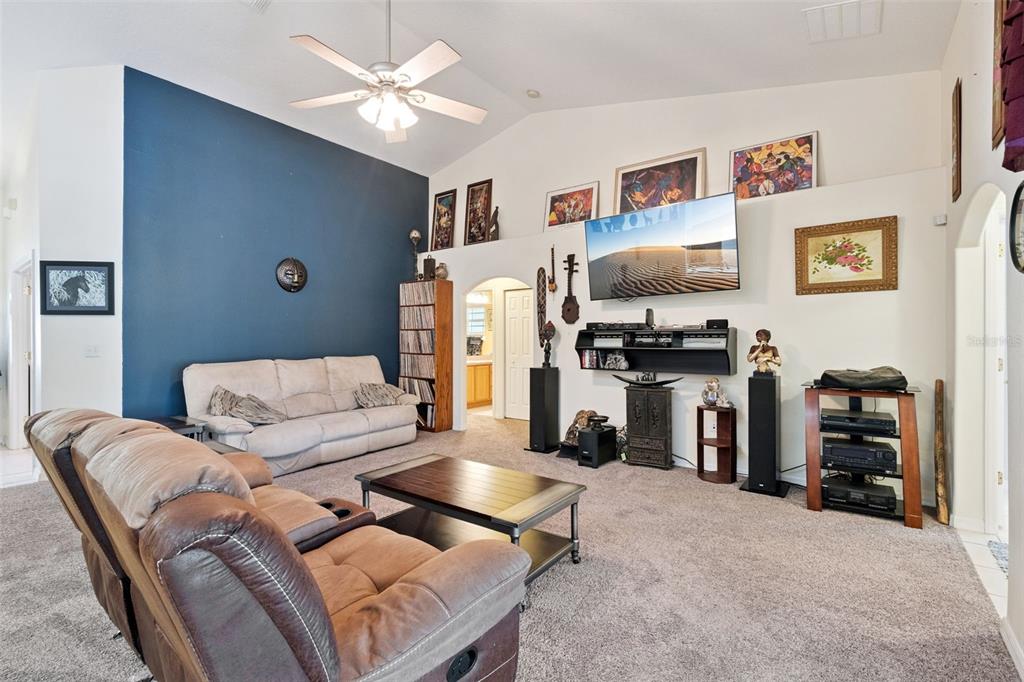 St Cloud, Florida, 34771, United States, 4 Bedrooms Bedrooms, ,3 BathroomsBathrooms,Residential,For Sale,1961113