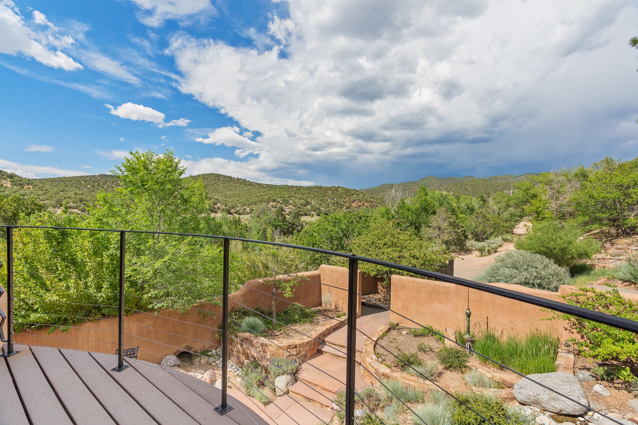  1684 Upper Canyon Rd - 物件實景