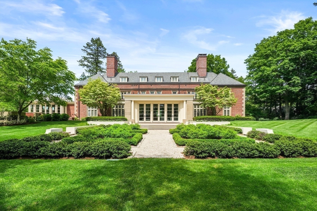 Brookline, Massachusetts, 02467, United States, 7 Bedrooms Bedrooms, ,11 BathroomsBathrooms,Residential,For Sale,1840282