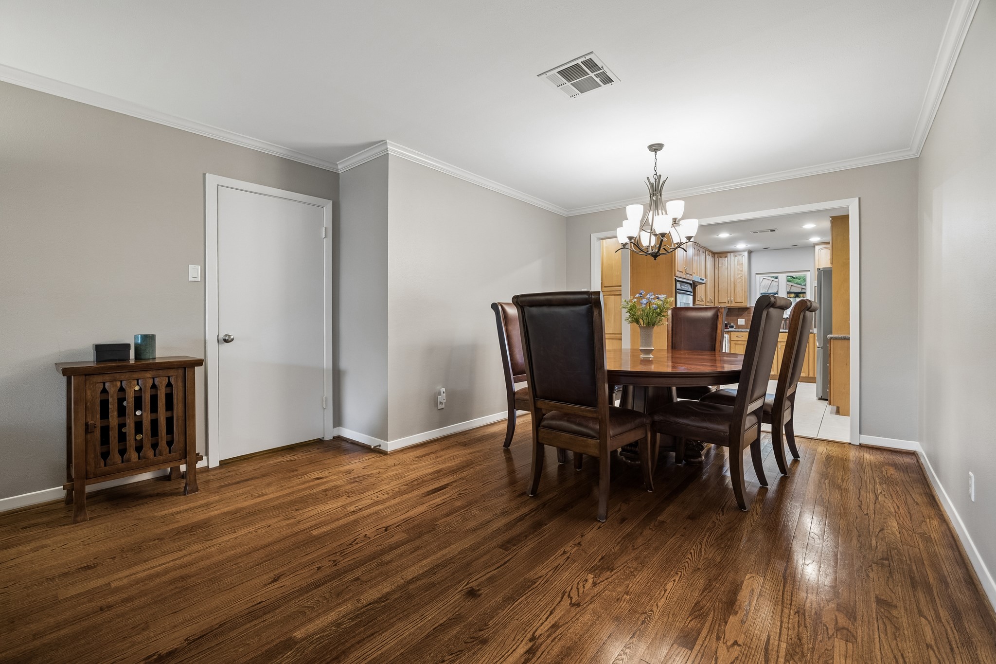  3427 Gannett Street - 物件實景